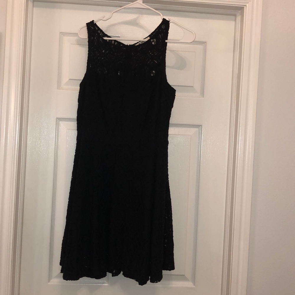 Beautiful lace black dress!